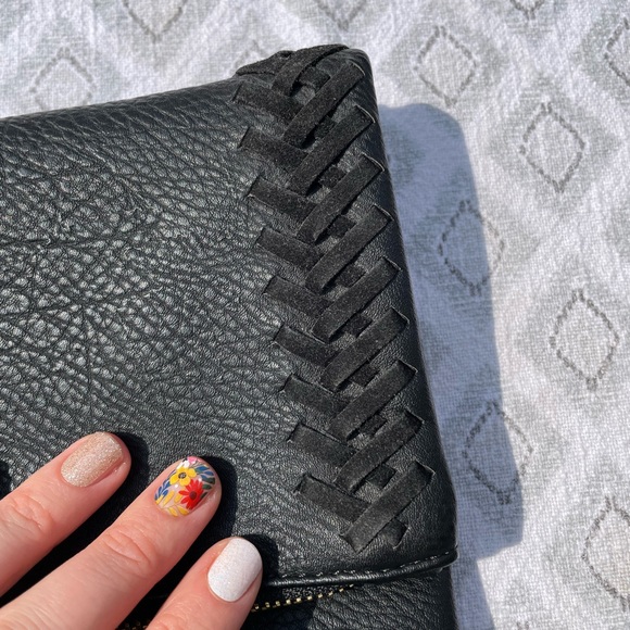 Moda Luxe Crossbody/Clutch - Picture 3 of 10